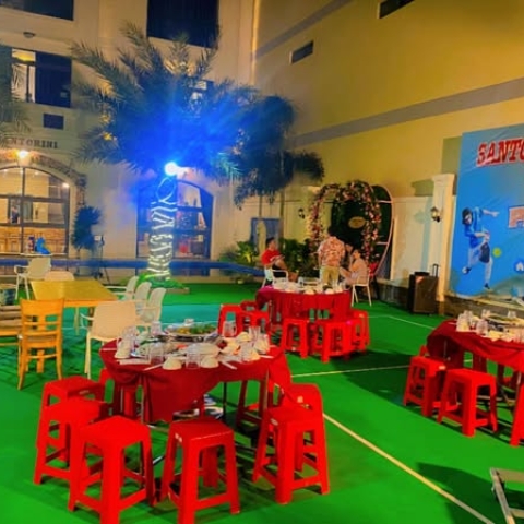 tiệc tại vila Santorini Long Hải