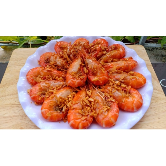 TÔM CÀNG CHÁY TỎI